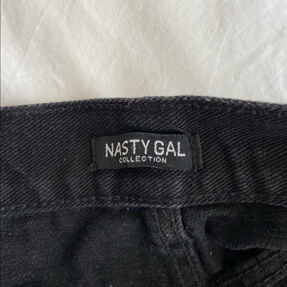 Nasty Gal Boyfriend Jeans (Black) - Picture 6 of 7